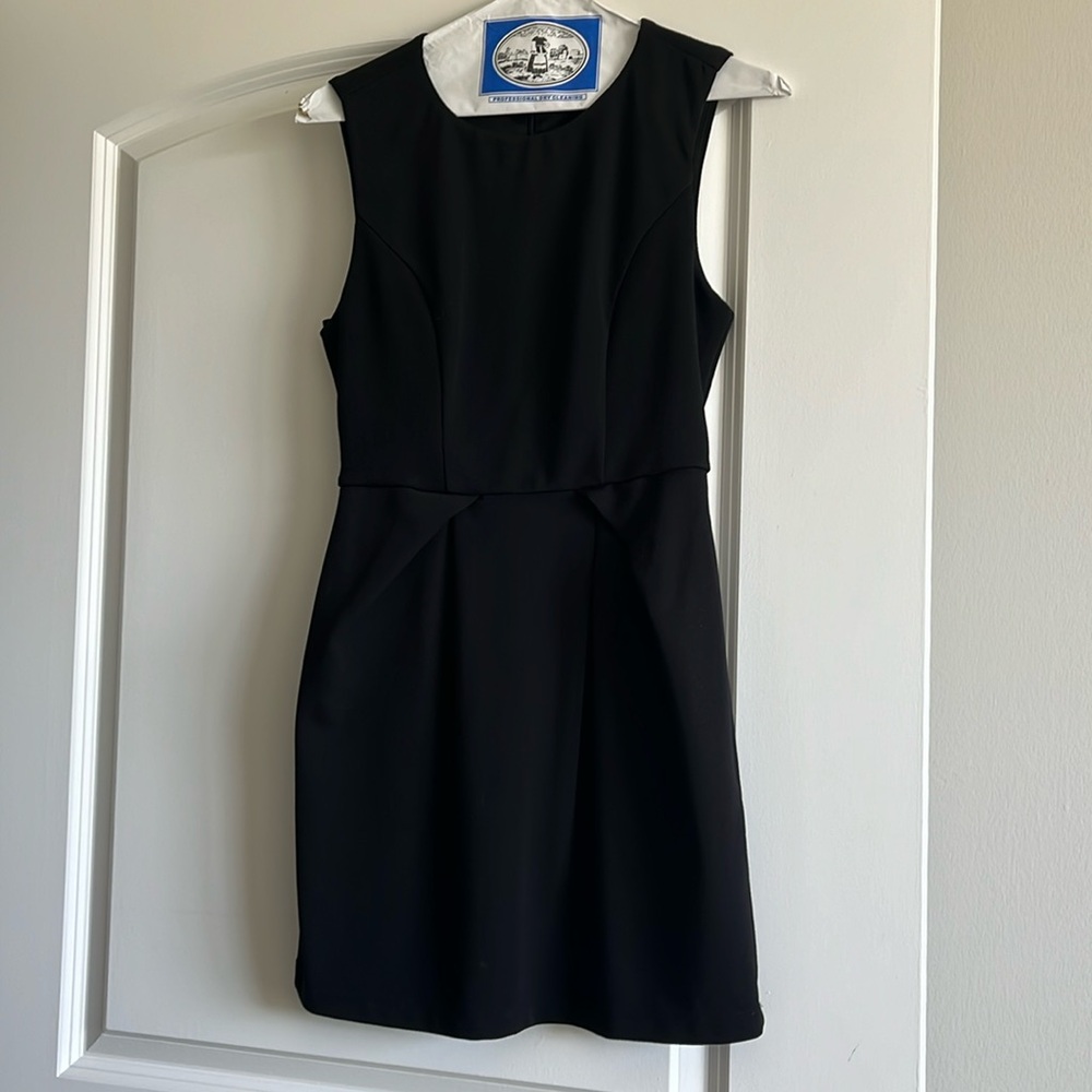 Little Black Dress M